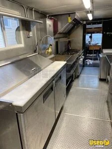 2001 Mt55 Kitchen Food Truck All-purpose Food Truck Floor Drains Wisconsin for Sale