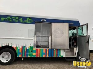 2001 Mt55 Step Van Kitchen Food Truck All-purpose Food Truck Ohio Diesel Engine for Sale