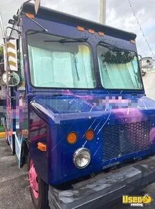 2001 P30 All-purpose Food Truck Diamond Plated Aluminum Flooring Florida for Sale