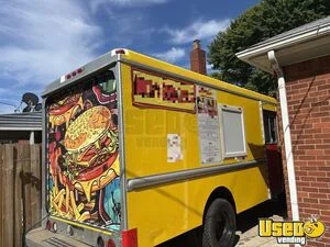 2001 P30 All-purpose Food Truck Insulated Walls Michigan Diesel Engine for Sale