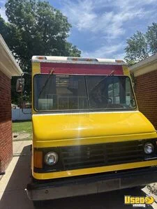 2001 P30 All-purpose Food Truck Refrigerator Michigan Diesel Engine for Sale