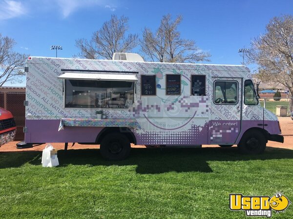2001 P30 Shaved Ice Truck Ice Cream Truck Nevada Gas Engine for Sale
