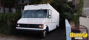 2001 P40 Step Van Stepvan Removable Trailer Hitch New York Diesel Engine for Sale