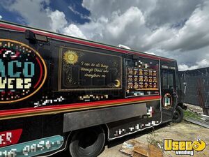2001 P42 All-purpose Food Truck Air Conditioning Florida Gas Engine for Sale