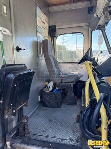 2001 P42 All-purpose Food Truck Backup Camera California Gas Engine for Sale