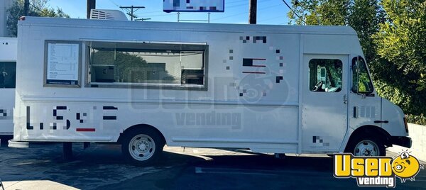 2001 P42 All-purpose Food Truck California Gas Engine for Sale