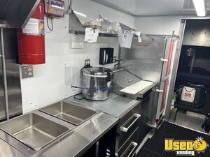 2001 P42 All-purpose Food Truck Chef Base New Jersey Diesel Engine for Sale