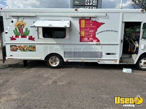 2001 P42 All-purpose Food Truck Concession Window Minnesota Gas Engine for Sale