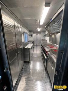 2001 P42 All-purpose Food Truck Concession Window Tennessee Diesel Engine for Sale