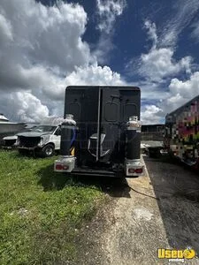 2001 P42 All-purpose Food Truck Diamond Plated Aluminum Flooring Florida Gas Engine for Sale