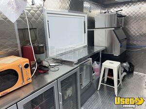 2001 P42 All-purpose Food Truck Diamond Plated Aluminum Flooring Washington Gas Engine for Sale