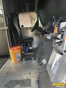 2001 P42 All-purpose Food Truck Electrical Outlets Pennsylvania Diesel Engine for Sale
