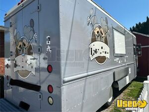 2001 P42 All-purpose Food Truck Exterior Customer Counter Pennsylvania Diesel Engine for Sale