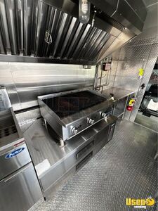 2001 P42 All-purpose Food Truck Exterior Customer Counter Texas Diesel Engine for Sale