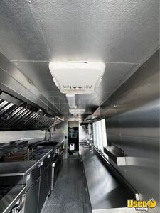 2001 P42 All-purpose Food Truck Insulated Walls Texas Diesel Engine for Sale
