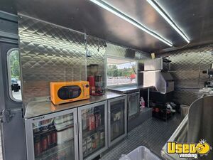2001 P42 All-purpose Food Truck Insulated Walls Washington Gas Engine for Sale