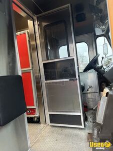 2001 P42 All-purpose Food Truck Prep Station Cooler New Jersey Diesel Engine for Sale