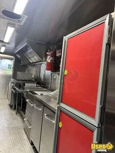 2001 P42 All-purpose Food Truck Reach-in Upright Cooler New Jersey Diesel Engine for Sale