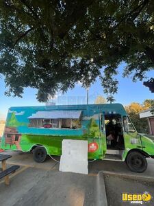 2001 Workhorse P42 All-Purpose Food Truck with Fire Suppression System for Sale in Texas!