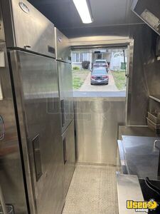 2001 P42 All-purpose Food Truck Upright Freezer New Jersey Diesel Engine for Sale