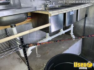 2001 P42 Pizza Food Truck 35 New York Gas Engine for Sale