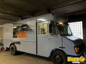 2001 P42 Pizza Food Truck Concession Window New York Gas Engine for Sale