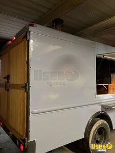 2001 P42 Pizza Food Truck Prep Station Cooler New York Gas Engine for Sale