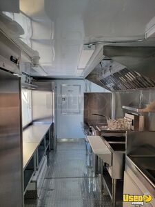 2001 P42 Step Van Kitchen Food Truck All-purpose Food Truck Awning California Diesel Engine for Sale