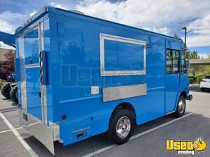 2001 P42 Step Van Kitchen Food Truck All-purpose Food Truck Nevada Diesel Engine for Sale