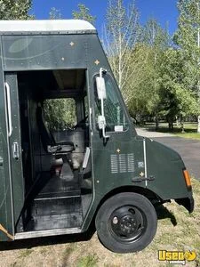 2001 P42-worhorse All-purpose Food Truck Stainless Steel Wall Covers Utah Diesel Engine for Sale
