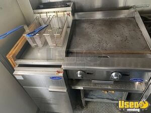 2001 P42 Workhorse All-purpose Food Truck Hand-washing Sink Pennsylvania Diesel Engine for Sale