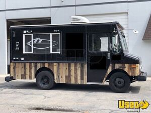 2001 P42 Workhorse Step Van Kitchen Food Truck All-purpose Food Truck Utah Diesel Engine for Sale