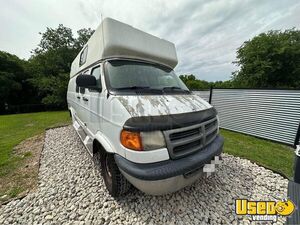 2001 Pet Grooming Truck Pet Care / Veterinary Truck Electrical Outlets Texas for Sale