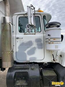 2001 Rd688 Mack Dump Truck 4 Pennsylvania for Sale