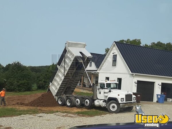 2001 Rd688s Mack Dump Truck Kentucky for Sale