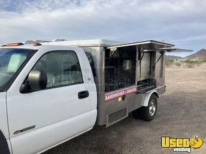 2001 Silverado 3500 Lunch Serving Food Truck Stainless Steel Wall Covers Arizona Gas Engine for Sale
