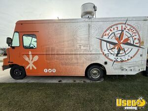 2001 Step Side All-purpose Food Truck Air Conditioning Kansas Diesel Engine for Sale