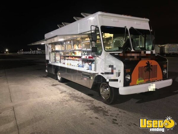 2001 Step Van Kitchen Food Truck All-purpose Food Truck California for Sale