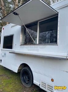 2001 Step Van Kitchen Food Truck All-purpose Food Truck Refrigerator Oregon Diesel Engine for Sale