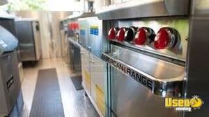 2001 Stepv All-purpose Food Truck Prep Station Cooler British Columbia Gas Engine for Sale