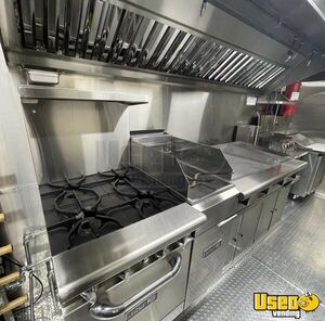 2001 Stepvan Kitchen Food Truck All-purpose Food Truck Floor Drains Florida Diesel Engine for Sale