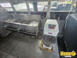 2001 Thomas Built Bus Pizza Food Truck Exterior Lighting Florida Diesel Engine for Sale