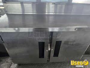 2001 Thomas Built Bus Pizza Food Truck Refrigerator Florida Diesel Engine for Sale