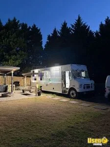 2001 Truck All-purpose Food Truck Concession Window North Carolina Diesel Engine for Sale