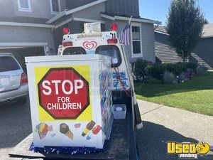 2001 Truckster Ice Cream Truck Transmission - Automatic Washington Gas Engine for Sale