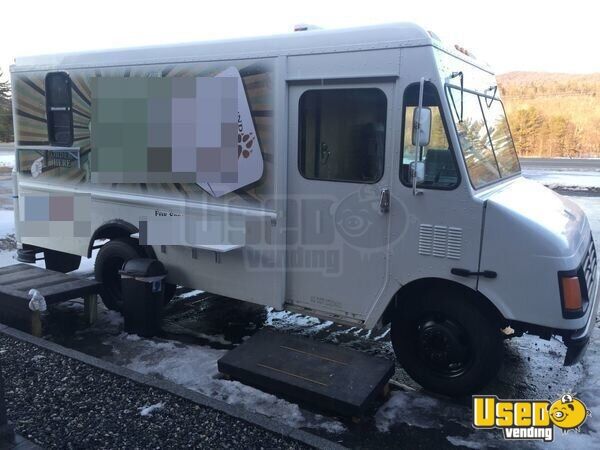 2001 Ucbc Coffee & Beverage Truck Hot Water Heater Maine Diesel Engine for Sale