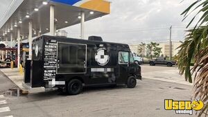 2001 Utilimaster Kitchen Food Truck All-purpose Food Truck Diamond Plated Aluminum Flooring Florida for Sale