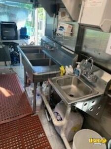 2001 Van All-purpose Food Truck Prep Station Cooler North Carolina Diesel Engine for Sale