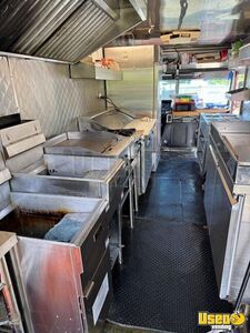 2001 W42 All-purpose Food Truck Backup Camera New York Gas Engine for Sale