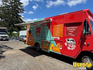 2001 W42 All-purpose Food Truck Concession Window New York Gas Engine for Sale